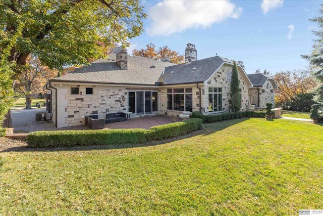 306 S 93rd Avenue, Omaha, NE 68114