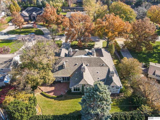 306 S 93rd Avenue, Omaha, NE 68114