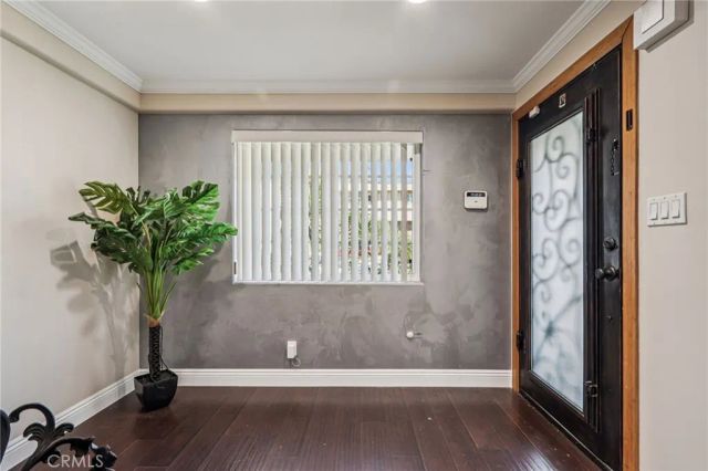 4520 Kingswell Avenue, Los Angeles, CA 90027