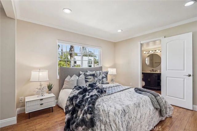 4520 Kingswell Avenue, Los Angeles, CA 90027