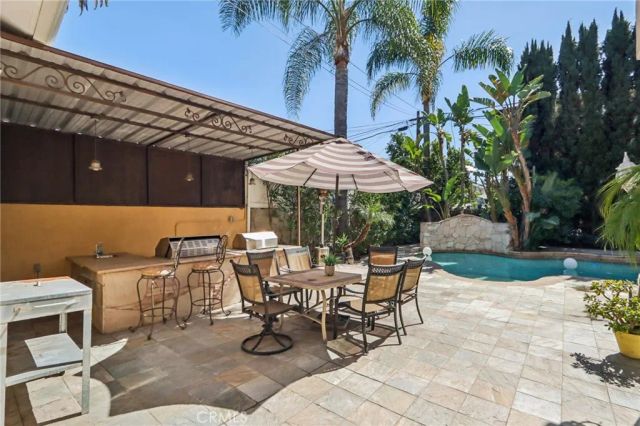 4520 Kingswell Avenue, Los Angeles, CA 90027