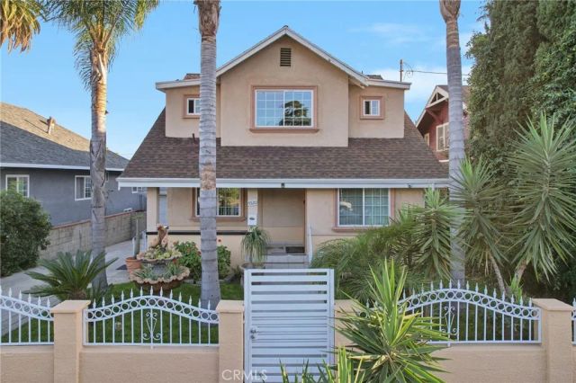 4520 Kingswell Avenue, Los Angeles, CA 90027