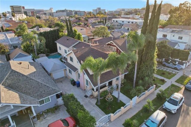 4520 Kingswell Avenue, Los Angeles, CA 90027