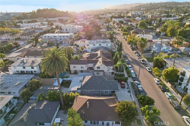 4520 Kingswell Avenue, Los Angeles, CA 90027