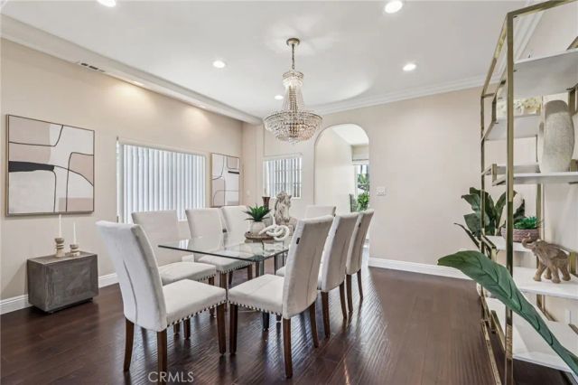4520 Kingswell Avenue, Los Angeles, CA 90027