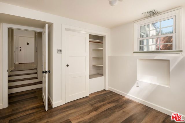 2624 N Commonwealth Avenue, Los Angeles, CA 90027