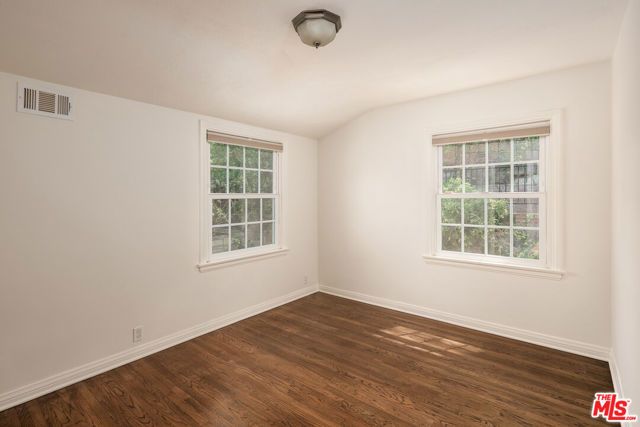 2624 N Commonwealth Avenue, Los Angeles, CA 90027