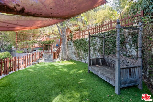 2624 N Commonwealth Avenue, Los Angeles, CA 90027