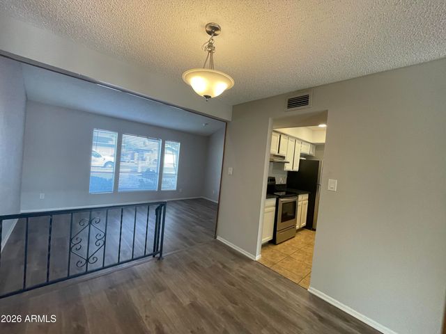 4507 W GARDENIA Avenue, Glendale, AZ 85301