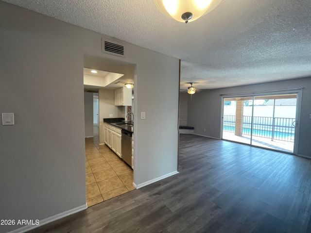 4507 W GARDENIA Avenue, Glendale, AZ 85301