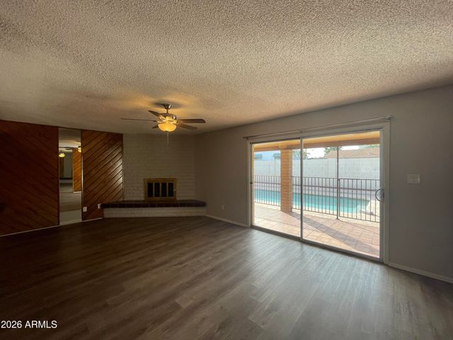 4507 W GARDENIA Avenue, Glendale, AZ 85301