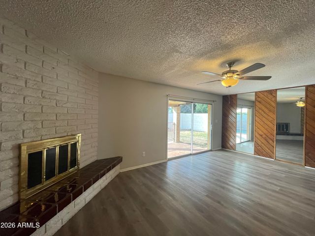 4507 W GARDENIA Avenue, Glendale, AZ 85301