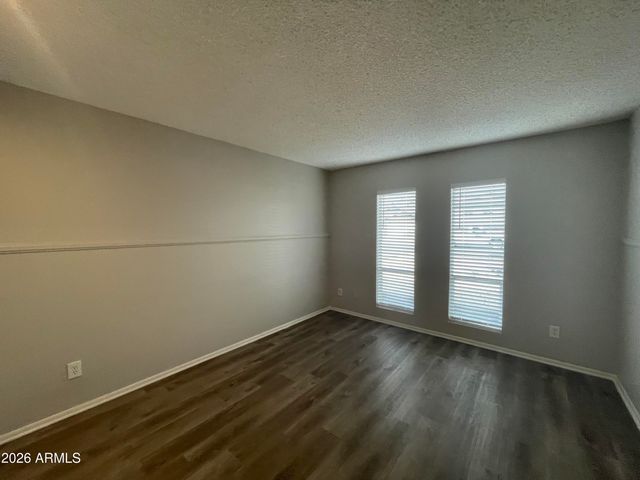 4507 W GARDENIA Avenue, Glendale, AZ 85301
