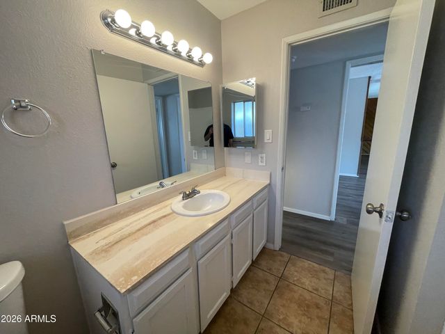4507 W GARDENIA Avenue, Glendale, AZ 85301