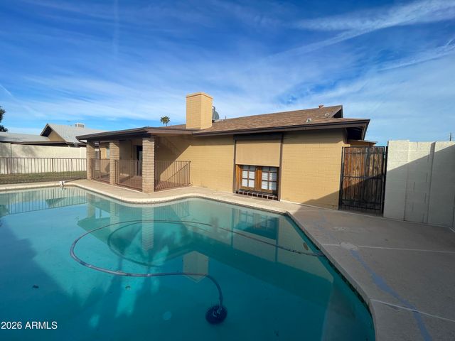 4507 W GARDENIA Avenue, Glendale, AZ 85301