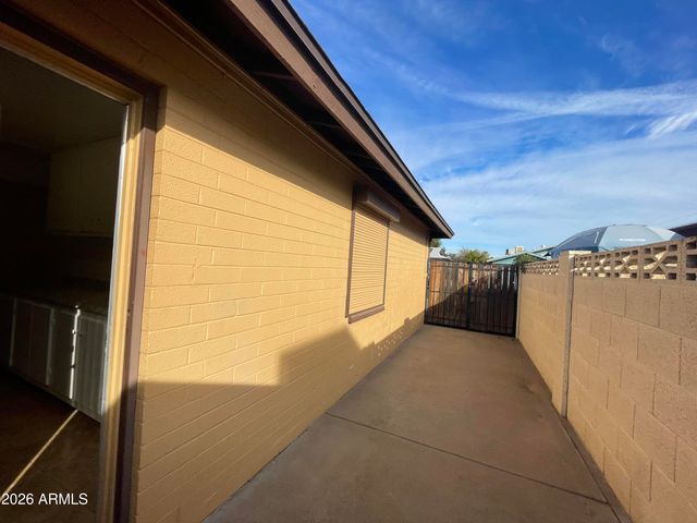 4507 W GARDENIA Avenue, Glendale, AZ 85301