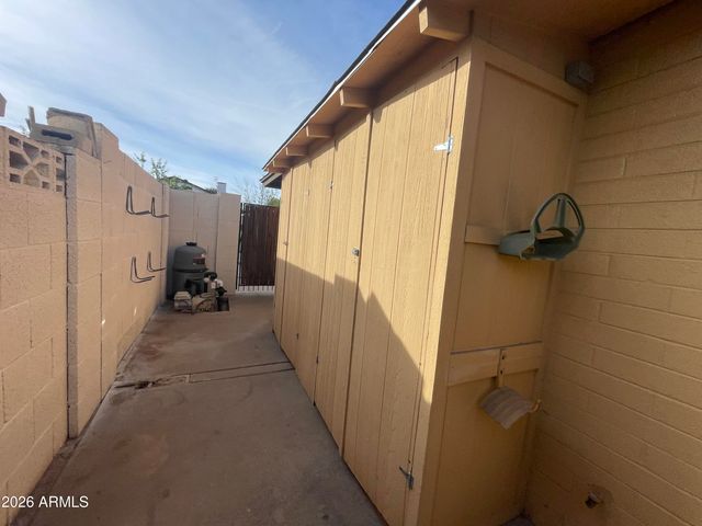 4507 W GARDENIA Avenue, Glendale, AZ 85301