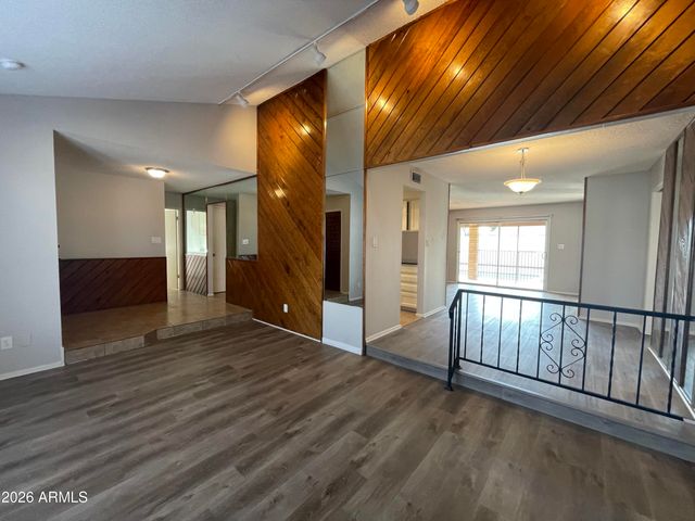 4507 W GARDENIA Avenue, Glendale, AZ 85301