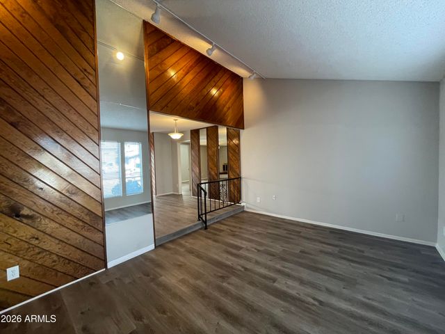 4507 W GARDENIA Avenue, Glendale, AZ 85301