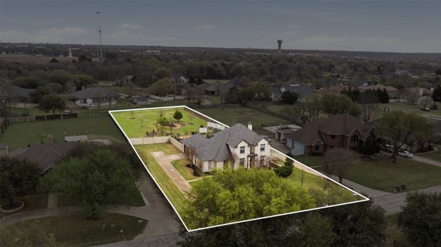 906 Valley View Avenue, Red Oak, TX 75154