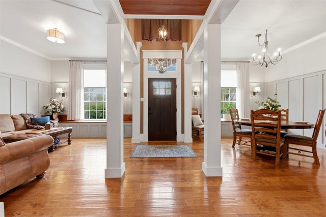 906 Valley View Avenue, Red Oak, TX 75154