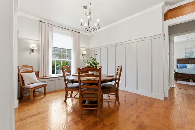 906 Valley View Avenue, Red Oak, TX 75154