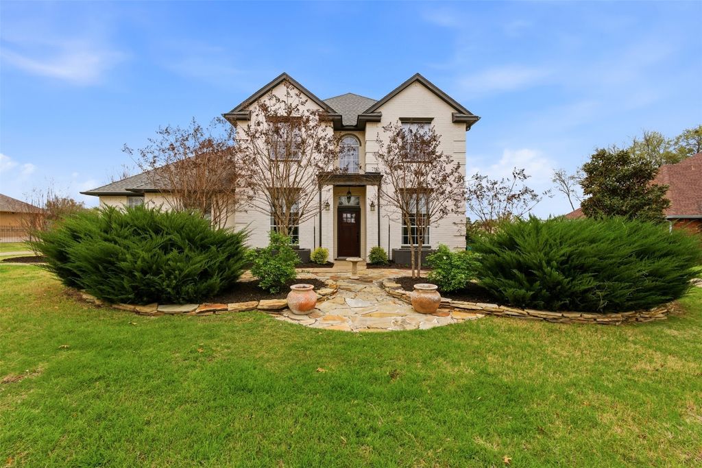 906 Valley View Avenue, Red Oak, TX 75154