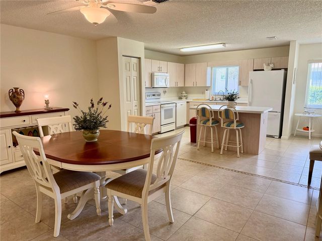 8969 SW 95TH STREET B, Ocala, FL 34481