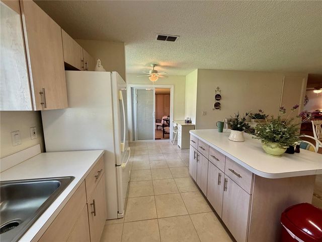 8969 SW 95TH STREET B, Ocala, FL 34481