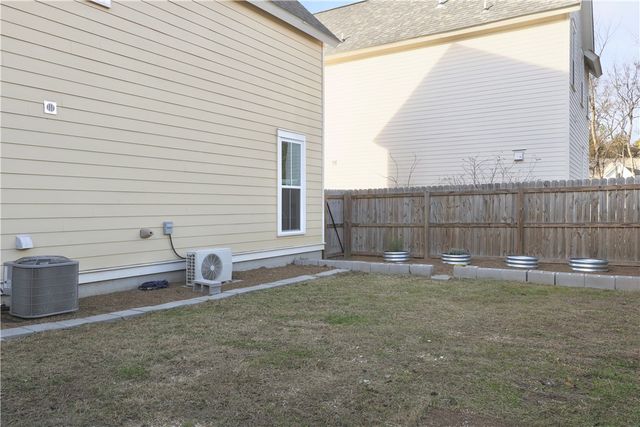 1044 S Beebalm Avenue, Fayetteville, AR 72701