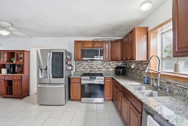 23 Houghton St., Lowell, MA 01851