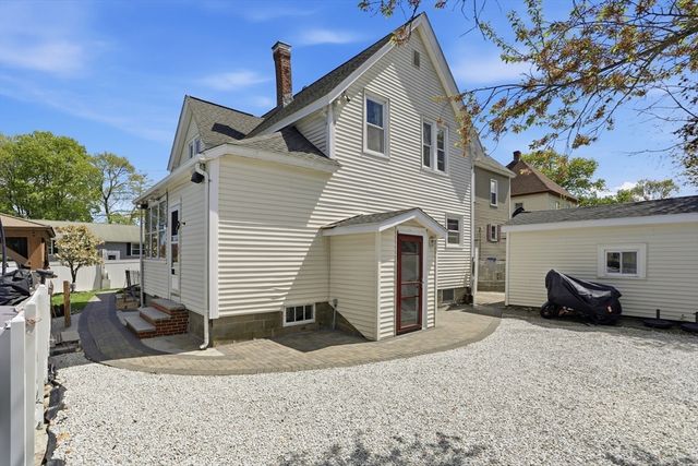 23 Houghton St., Lowell, MA 01851
