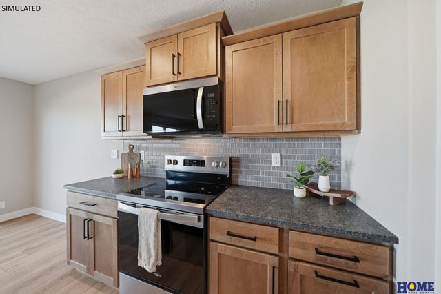 8854 Peregrine Road, Lincoln, NE 68505
