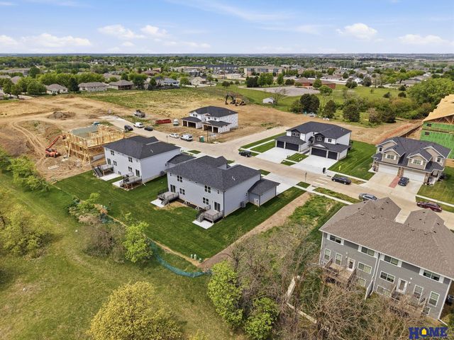 8854 Peregrine Road, Lincoln, NE 68505