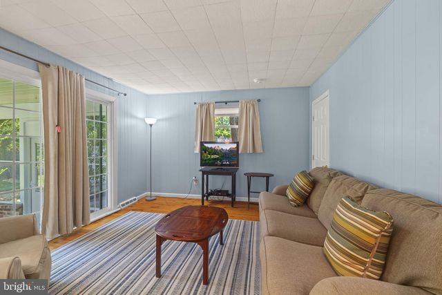 214 WESTBURY DR, Warminster, PA 18974