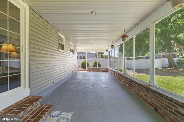 214 WESTBURY DR, Warminster, PA 18974