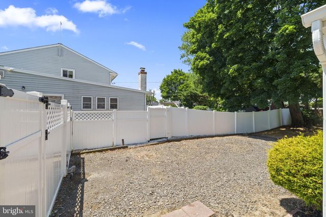 214 WESTBURY DR, Warminster, PA 18974