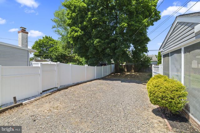 214 WESTBURY DR, Warminster, PA 18974
