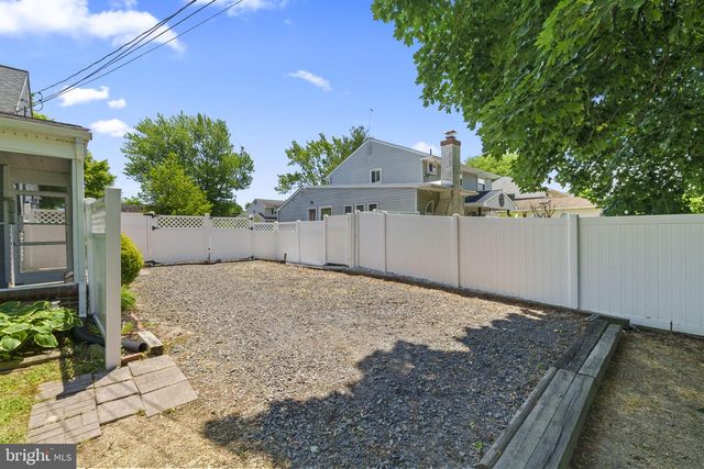 214 WESTBURY DR, Warminster, PA 18974