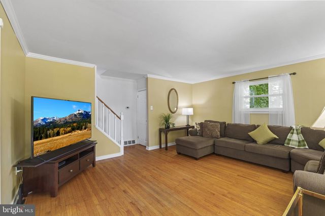 214 WESTBURY DR, Warminster, PA 18974