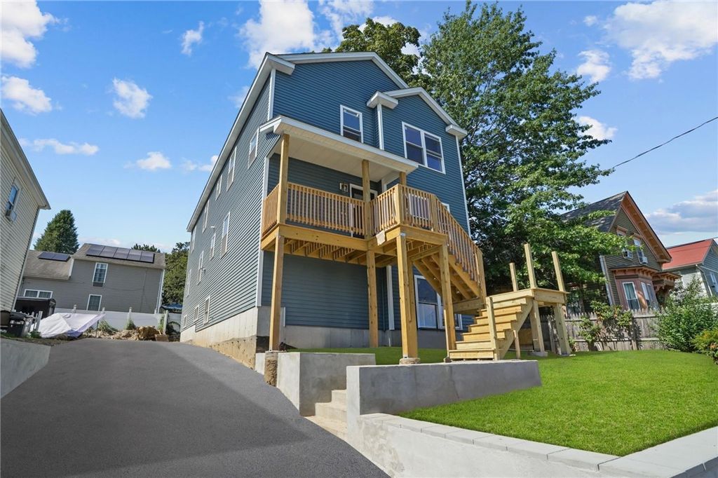1014 Douglas Avenue, Providence, RI 02904