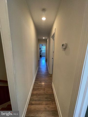 8129 PINE RD, Philadelphia, PA 19111