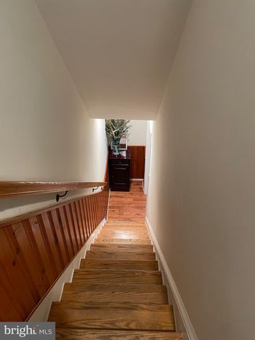 8129 PINE RD, Philadelphia, PA 19111