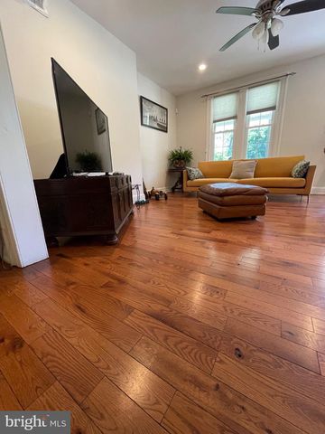 8129 PINE RD, Philadelphia, PA 19111