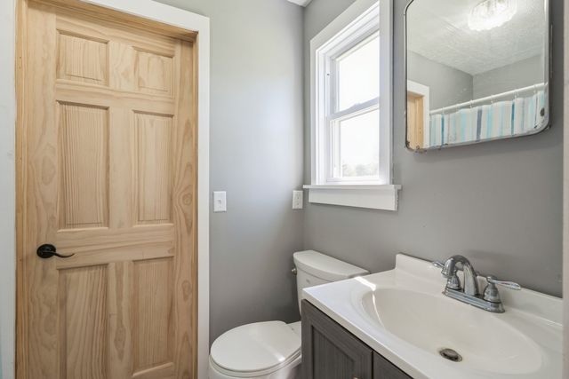 201 5th Street, Colona, IL 61241