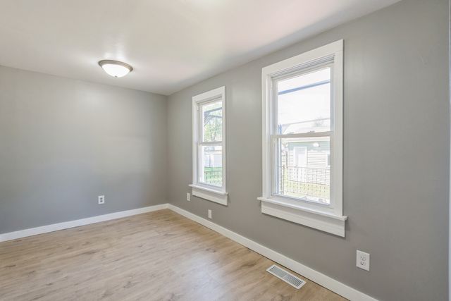 201 5th Street, Colona, IL 61241