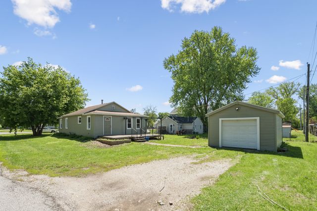 201 5th Street, Colona, IL 61241