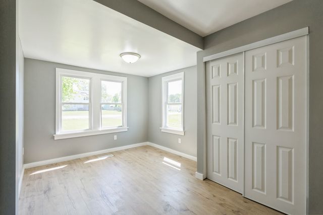 201 5th Street, Colona, IL 61241