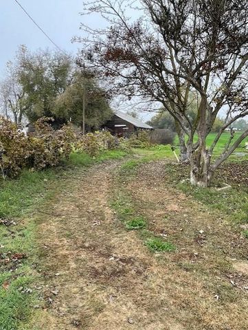 207 Clausen, Turlock, CA 95380