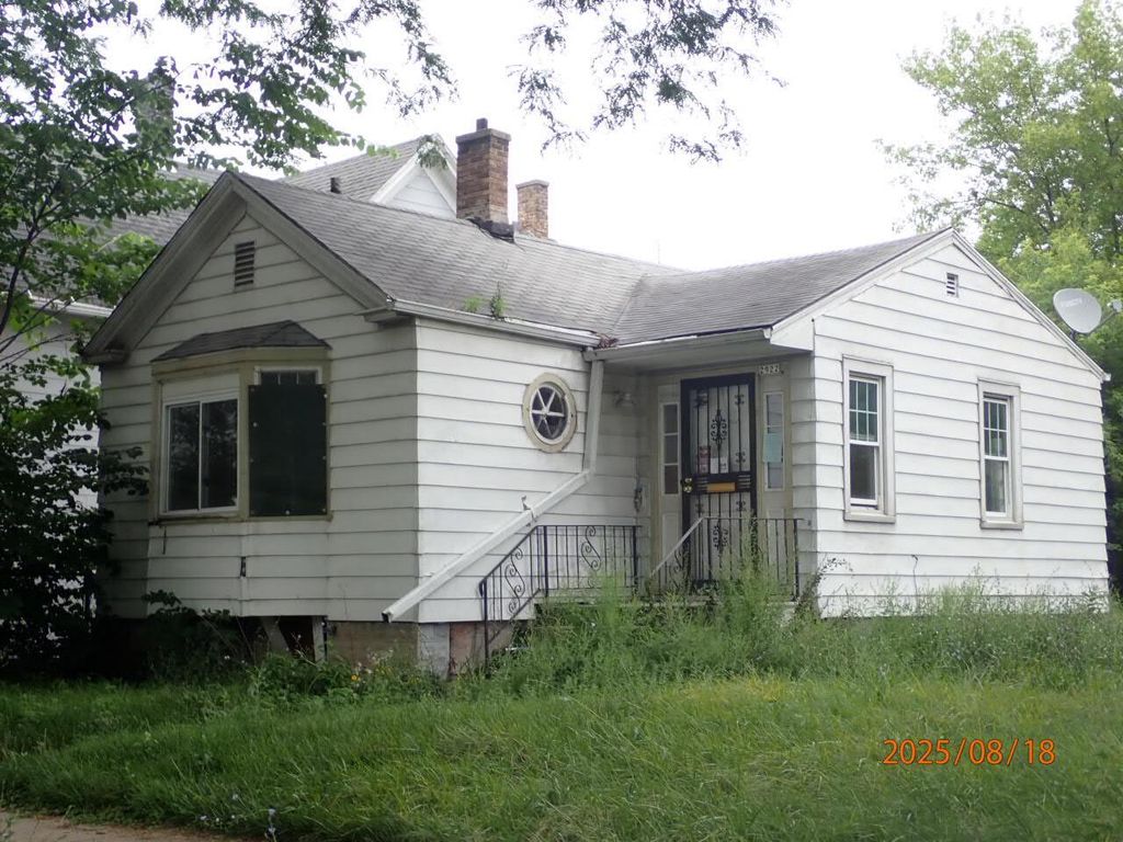 2922 N 6th STREET, Milwaukee, WI 53212